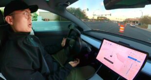 Tesla FSD Beta V10.5 Failed At Cones…