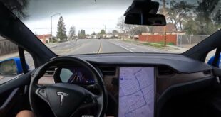 [FSD Beta 10.10.2] handles intersection crossing and unprotected left turn