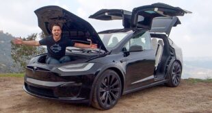 Tesla Model X Plaid Review! *The World's FASTEST SUV!*
