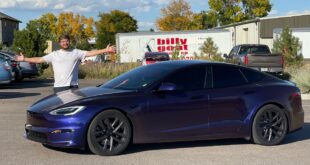 I Drive The Absolutely Insane Tesla Model S Plaid For The First Time!