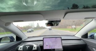 220501 Tesla FSD Beta 10.11.2 takes me to Whole Foods in Markham, Ontario