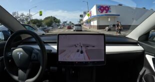Raw 1x: Port of Los Angeles on Tesla Full Self-Driving Beta 10.12.2