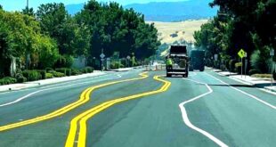 The Tesla FSD Beta easily navigates California's "drunk" lane lines.