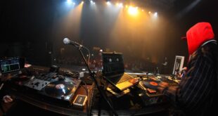 Show alert: Jake Hill at Fairmount Theatre in Montreal Dec 8th, 2022