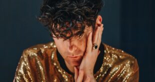 New Presale: Low Cut Connie at The Paramount in Huntington Dec 17, 2022