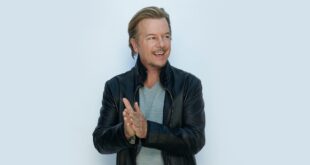 A chance to buy tickets early for David Spade at Great Cedar Showroom at Foxwoods Resort Casino in Mashantucket Mar 11th, 2023