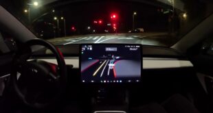 Brand new update: Tesla Full Self-Driving Beta 10.69.3 Director's Commentary