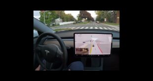 Autopilot Makes U-turn – Tesla FSD Beta 10.69.2.2 #Shorts