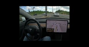 Autopilot Takes Left Turn (2) – Tesla FSD Beta 10.12.2 #Shorts