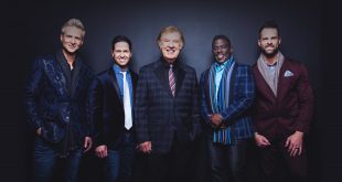 Who wants to buy tickets early for Gaither Homecoming Celebration at GIANT Center in Hershey Oct 20th, 2023