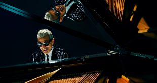 Do you want to get presale tickets early to see Jeff Goldblum and The Mildred Snitzer Orchestras show in Seattle, WA Aug 11th, 2023