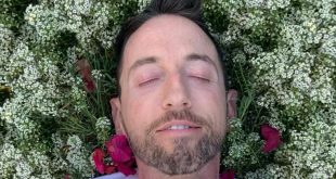 touring announcement ALARM: Neal Brennan: Brand New Neal – 9:30 PMs performance in Montreal, QC Jul 28th, 2023