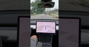 Tesla FSD🆚Cyclists🚴‍♂️ #shorts #tesla  #elonmusk #tech #technology #autopilot #fsdbeta