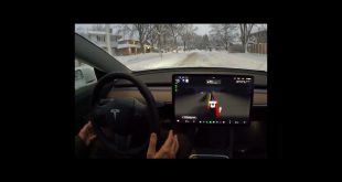 Autopilot Avoids Pedestrians on Snowy Roads ❄️ – Tesla FSD Beta #Shorts