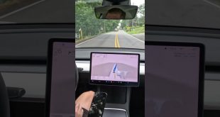 🔥crazy move by FSD😮‍💨 #elonmusk  #fsd #fsdbeta #autopilot #magic #tesla #technology #innovation