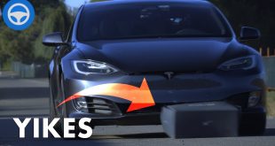 Tesla FSD BETA obstacle testing