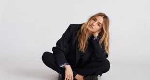 Hot Presale Alert: Katelyn Tarver at The Cambridge Room at House Of Blues in Dallas Oct 1st, 2023
