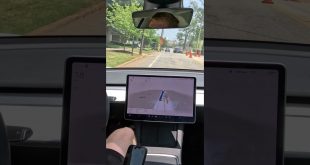 🚧flagger situasion🔥 #shorts #tesla  #elonmusk #tech #technology #autopilot #fsdbeta