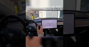 Updating | FSD 10.69.2.3 through alley #fsdbeta #fsd #tesla #autopilot  tiktok ittalkingtesla