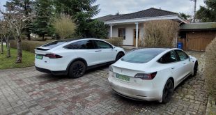 FSD AP rozszerz. in Poland Tesla XPlaid 2023r