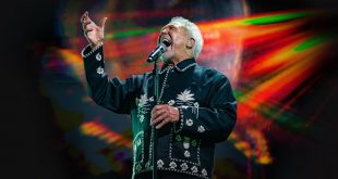 A chance to order presale tickets early for Tom Jones – Ages & Stages Tours performance in West Perth, WA Mar 21st, 2024