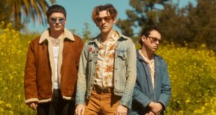 Hot touring announcement news flash: Beach Weather – Pineapple Sunrise The Tour in Philadelphia, PA Mar 17th, 2024