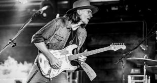 Presale passwords: Shaw Davis and The Black Tiess show in Portsmouth, NH Jun 13th, 2024