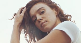 Who wants to purchase tickets early for girlhouse at The Moroccan Lounge in Los Angeles Dec 9th, 2023