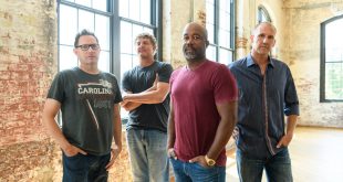 Live entertainment ALARM: Hootie & the Blowfish – Summer Camp with Trucks Tour in Toronto, ON Sep 7th, 2024