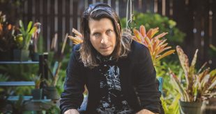 Do you want to purchase tickets early to see Poolside with slenderbodies in Del Mar, CA Jan 25th, 2024