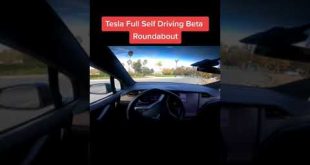 Tesla Full Self Driving Beta Roundabout ​- Tesla Living #Shorts