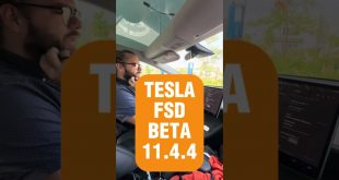 Tesla FSD beta 11.4.4 autopilot full self drive en Français